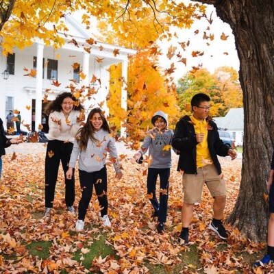 Internátní škola v USA Hebron Academy party podzim